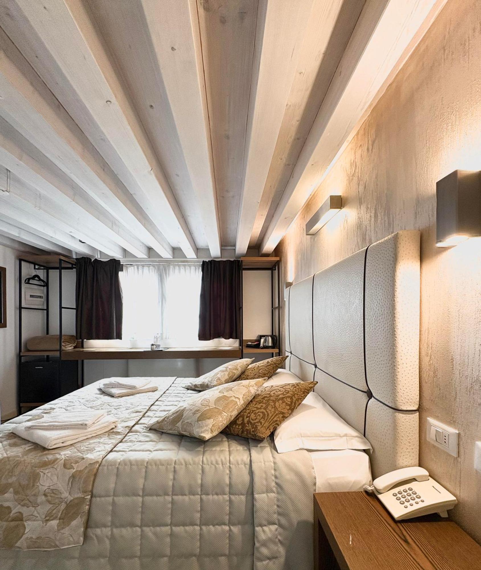 Al Canal Regio - Guest House Venedig Exterior foto